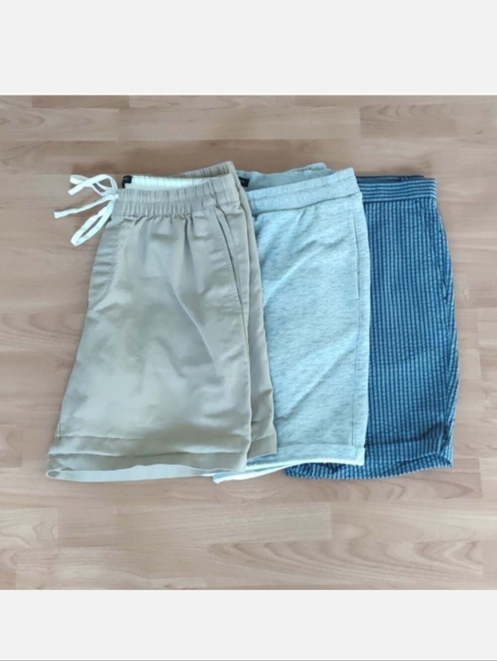 3 Banana Republic Shorts